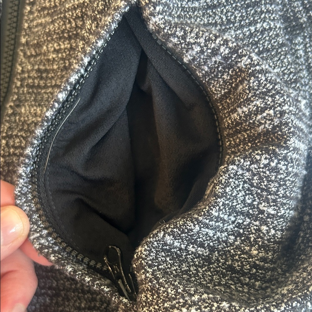 lululemon athletica Women's Charcoal and Black Jacket - Picture 4 of 7